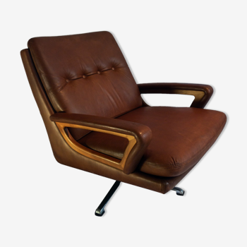 Swivel armchair leather and wood