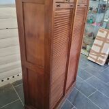 Double curtain binder in blond mahogany