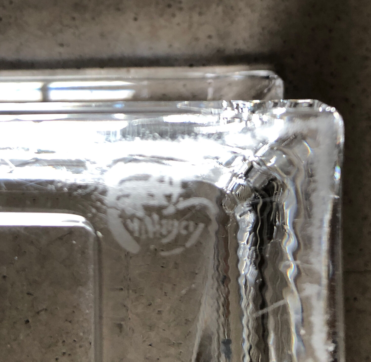 Daim empty pockets or crystal ashtray