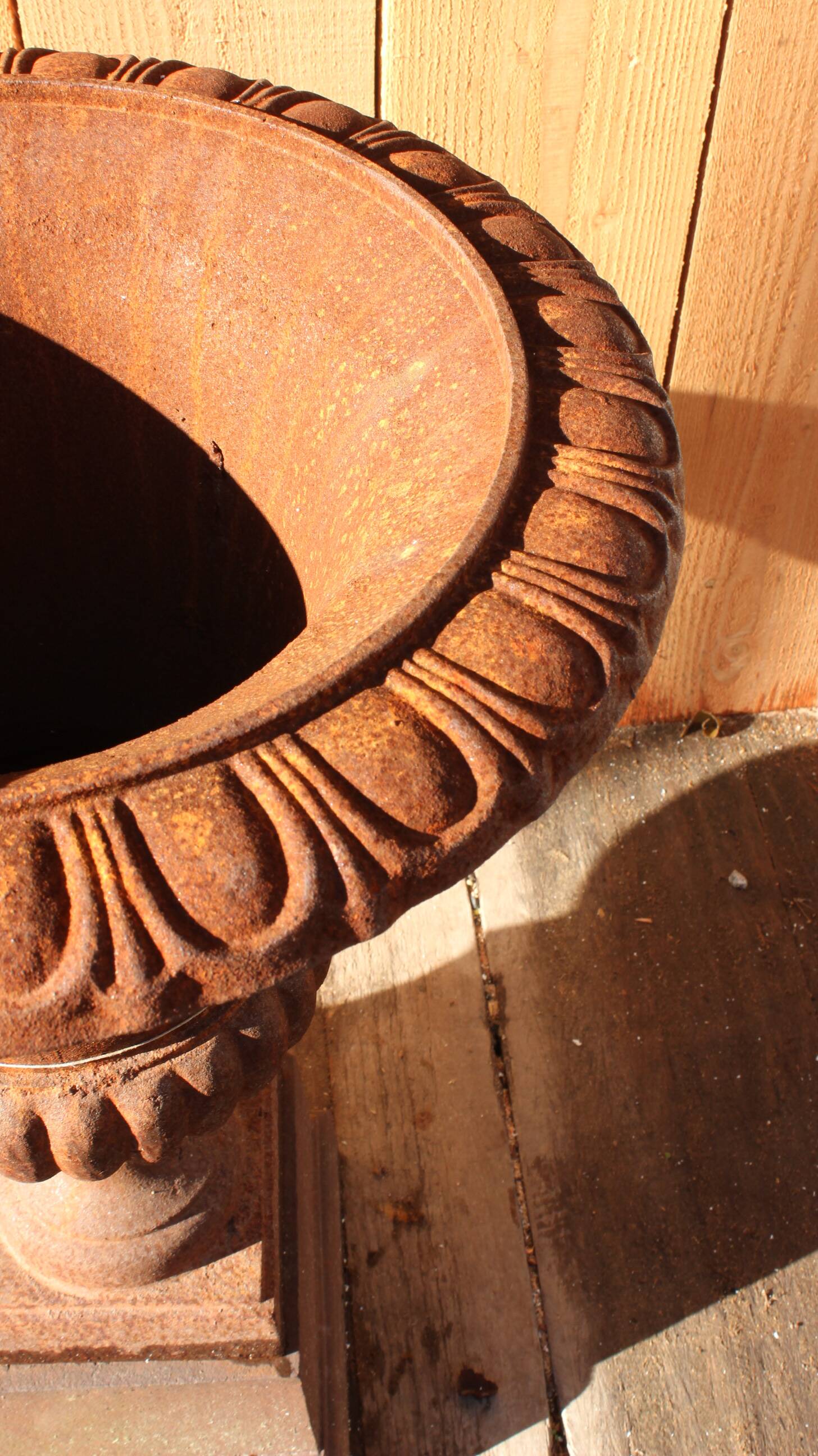 Pair of Medici vases