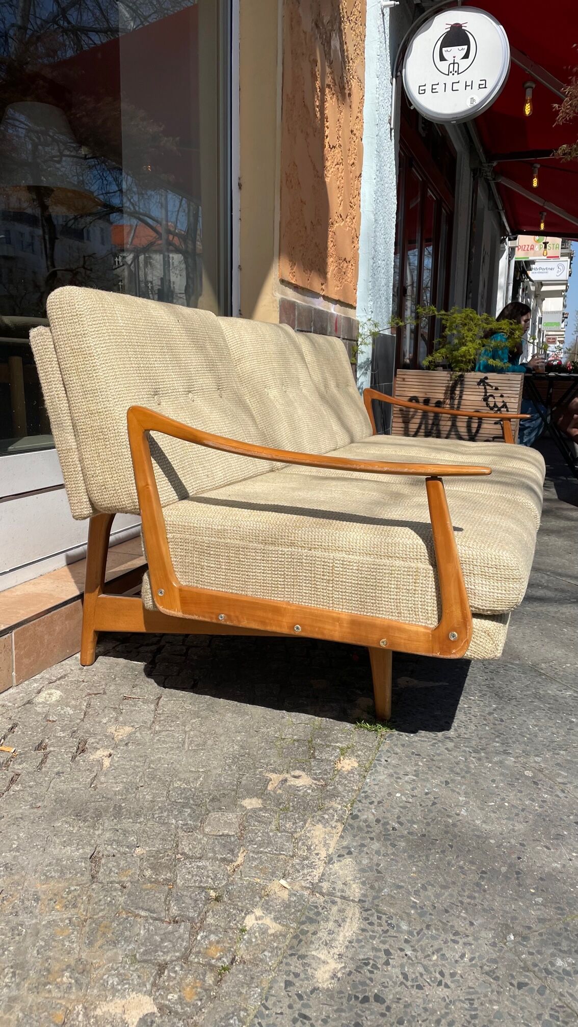 Canape daybed of the 60s in wood and wool