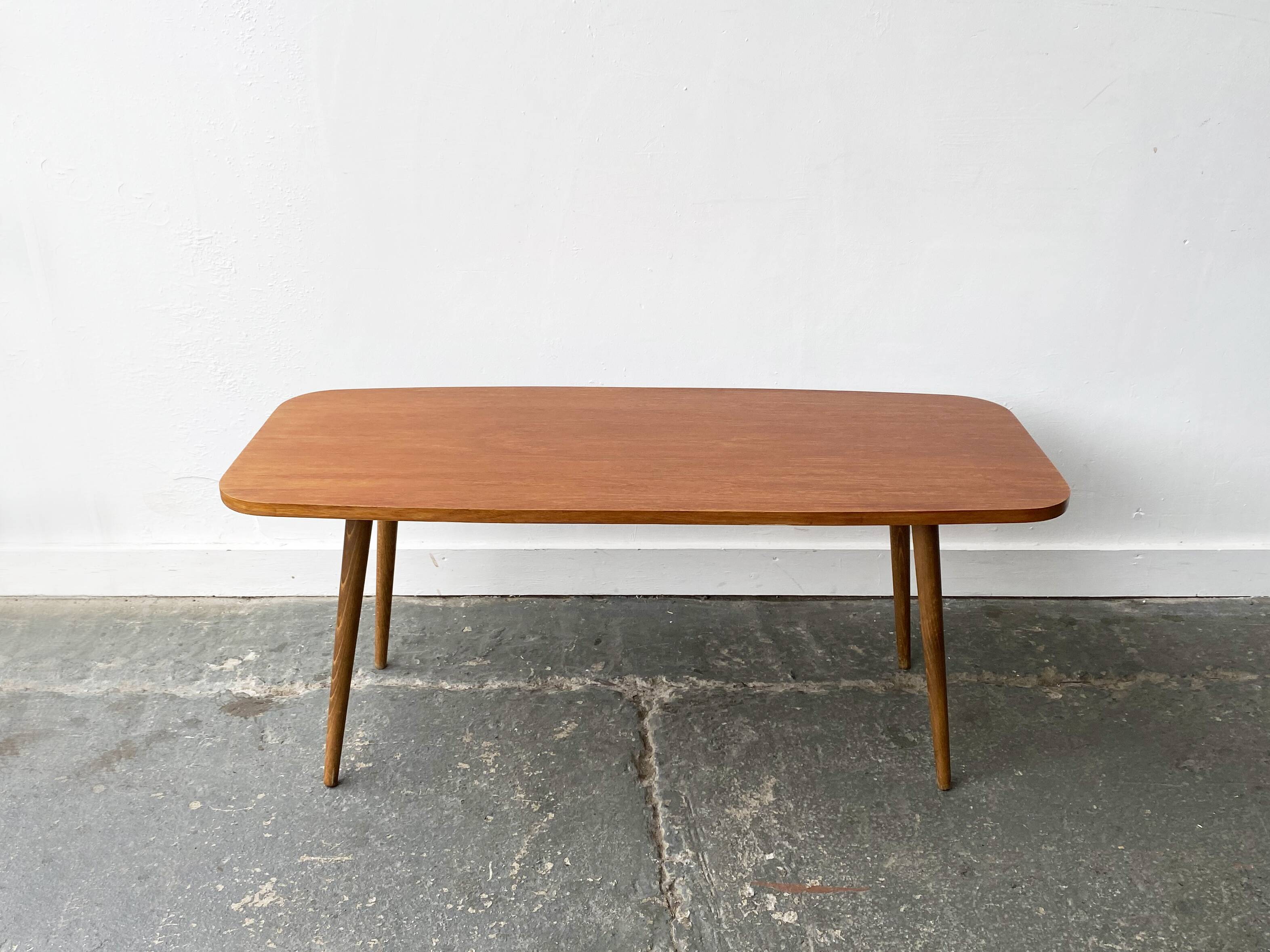 Table basse du milieu du siècle des années 1960