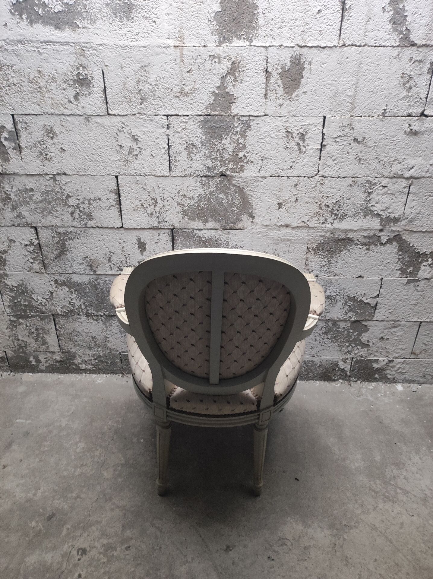 Lot de 2 fauteuils médaillon style Louis XVI