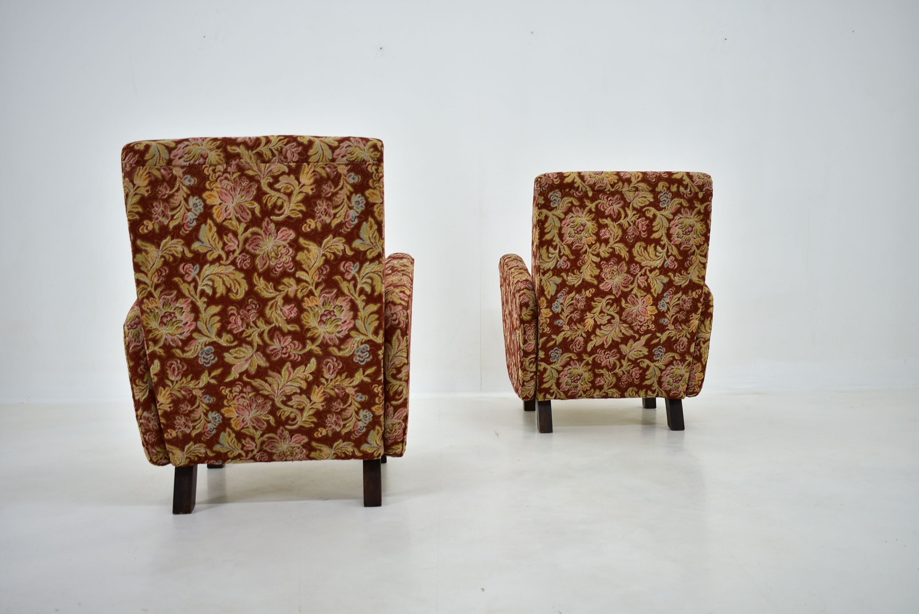 Set of Two Art Deco Armchairs H-283 by Jindřich Halabala, 1930s