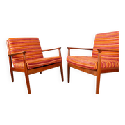 Pair of Danish armchairs in solid teak and fabric, Svend Aage Eriksen 1960.