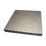 Dessous de plat formica gris et bord noir
