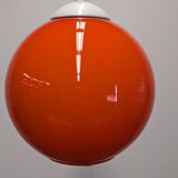 Suspension boule en opaline orange années 60/70