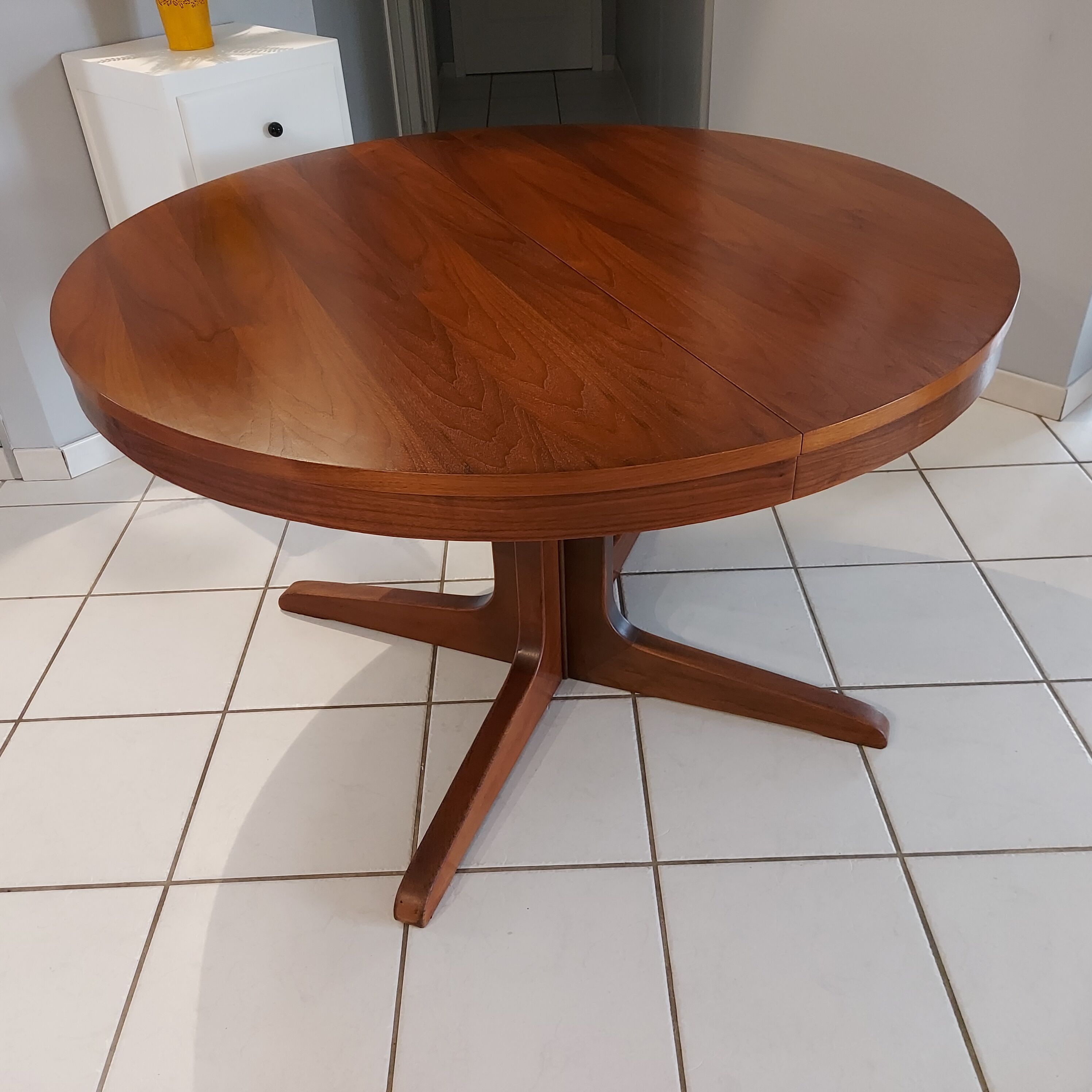 Vintage Baumann extendable table 1970s