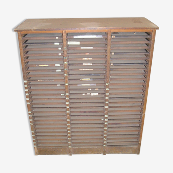 Furniture for printing trades with 75 metal drawers