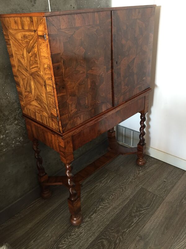 Cabinet louis xiii