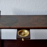Ancienne sellette porte-revue style scandinave en bois foncé avec cendrier intégré en laiton