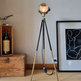 Former tripod projector, Besnard Paris, ca. 1910