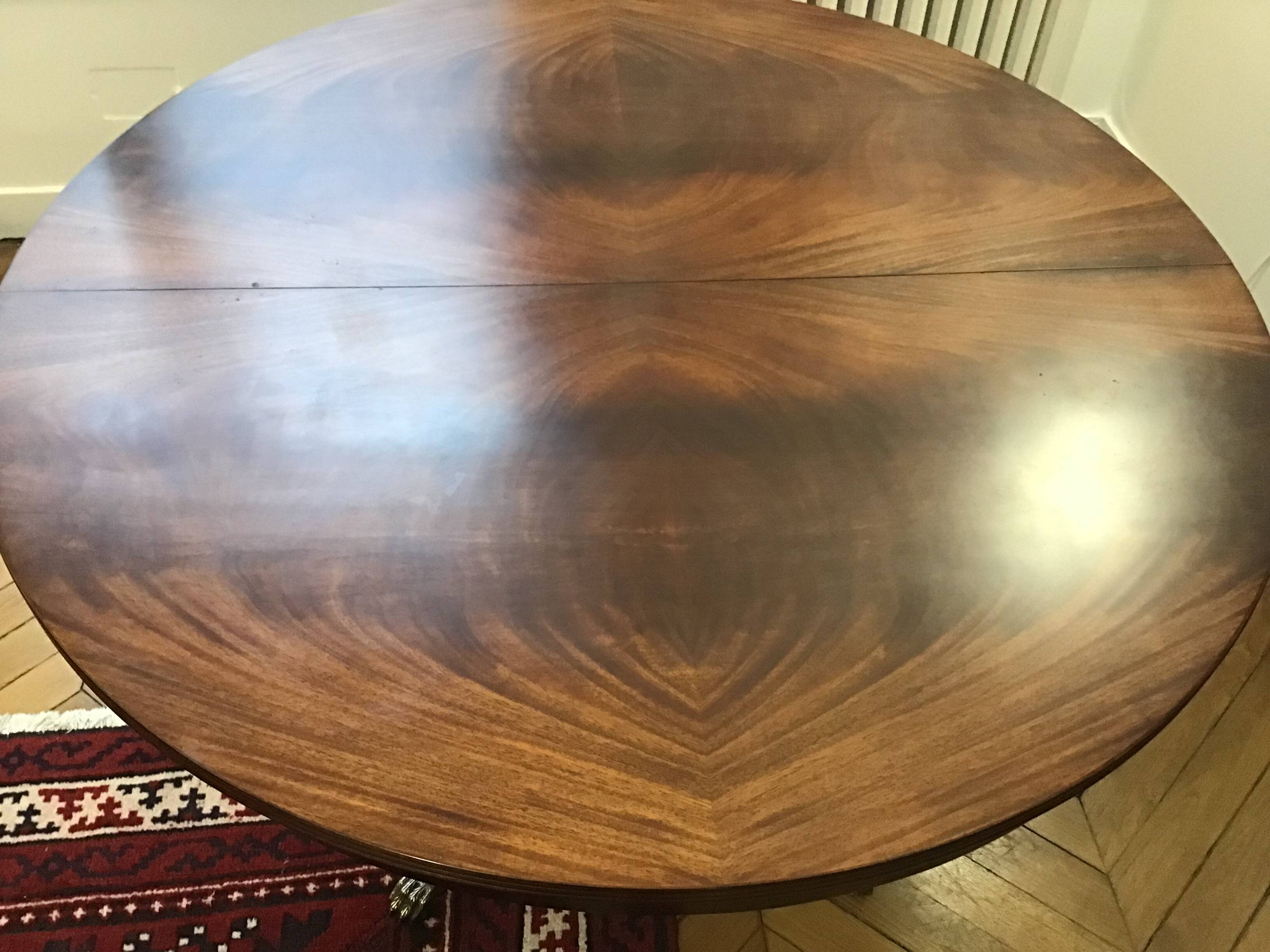 English style dining table