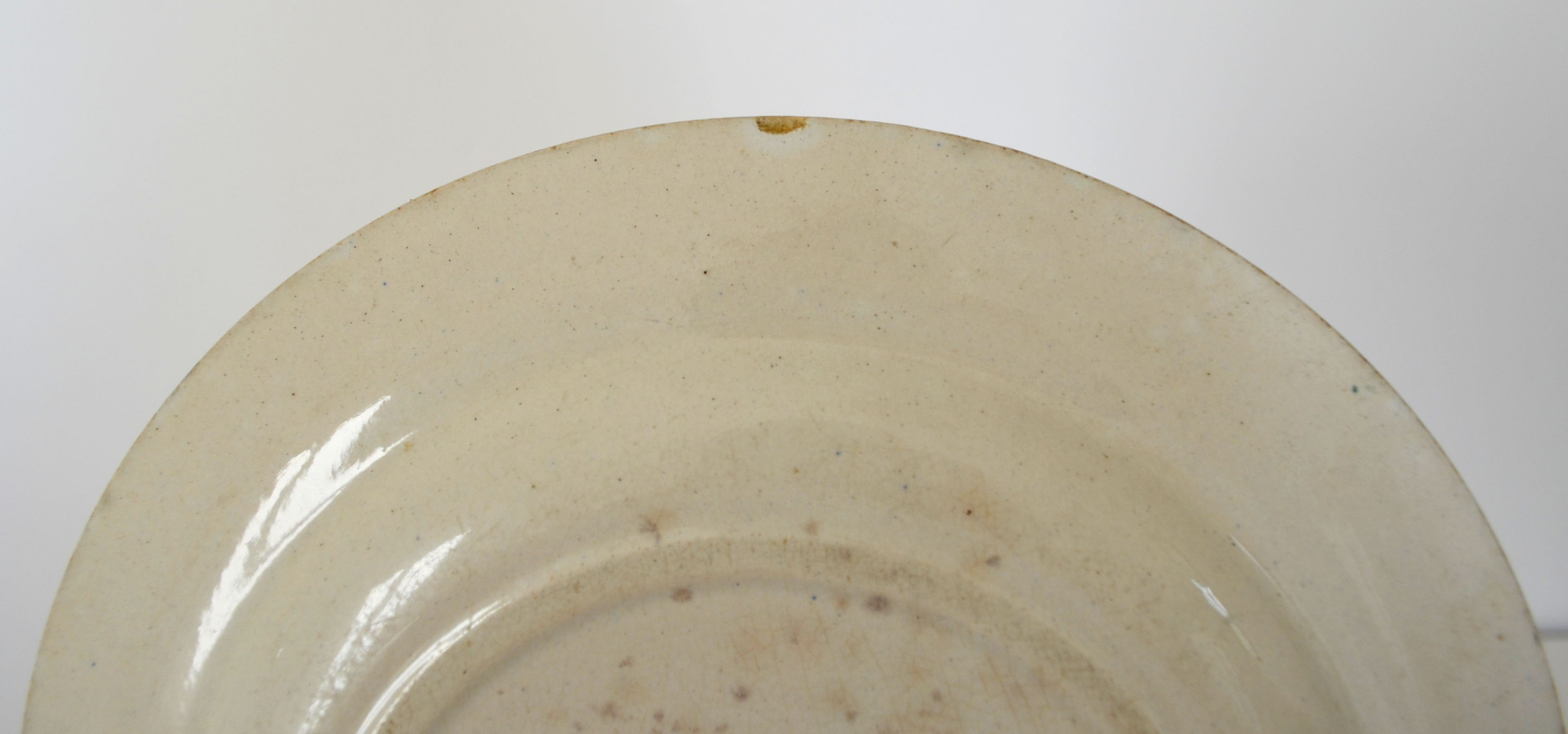 4 flat plates "Anemones" iron earth