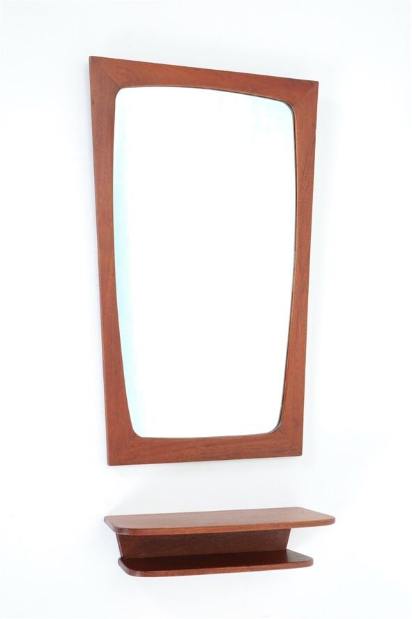 Set consisting of mid-century teak wall mirror and shelf / Danish modern design / 1960s