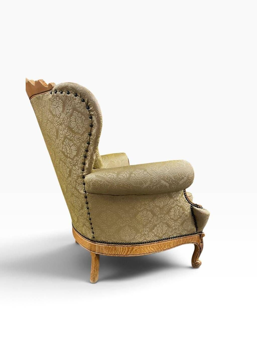 Vintage olive green baroque armchair / single seat / sofa