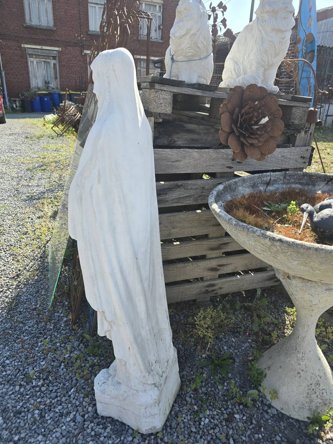 Stone statue of the Holy Virgin