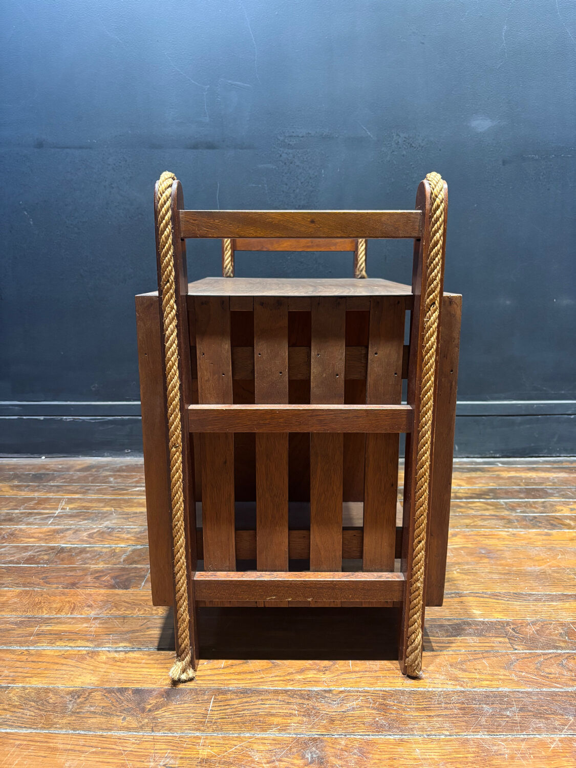 Vintage side table – Wooden structure and open shelf