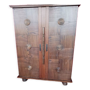 Armoire de chambre à coucher