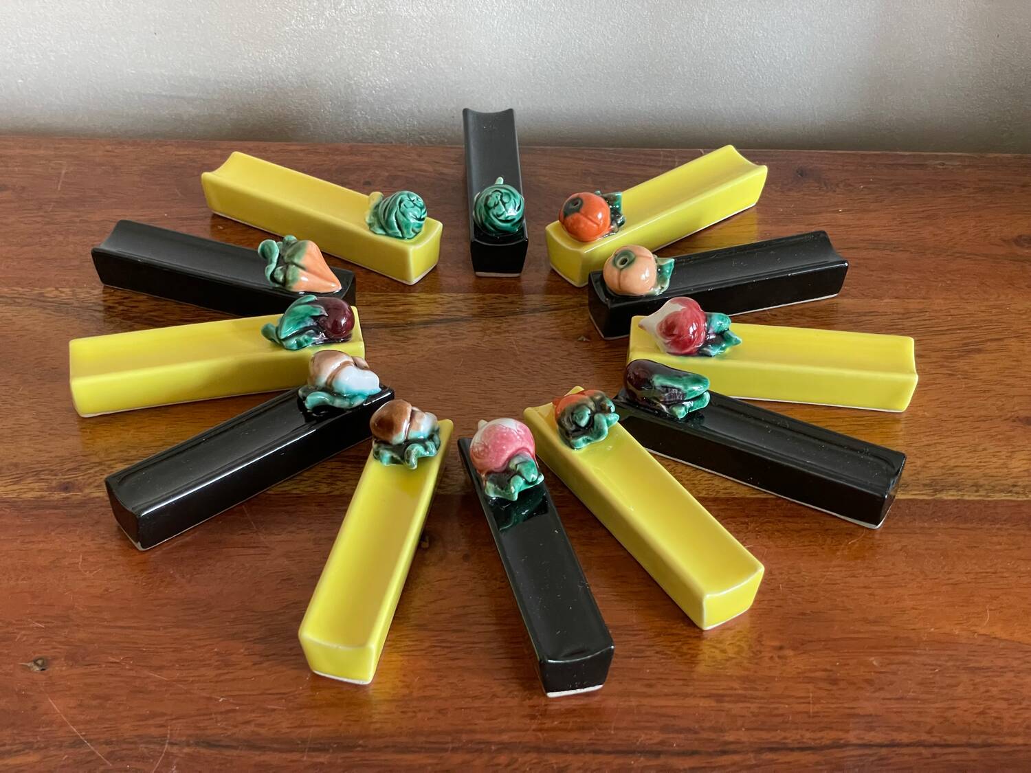 12 vegetable knife holders