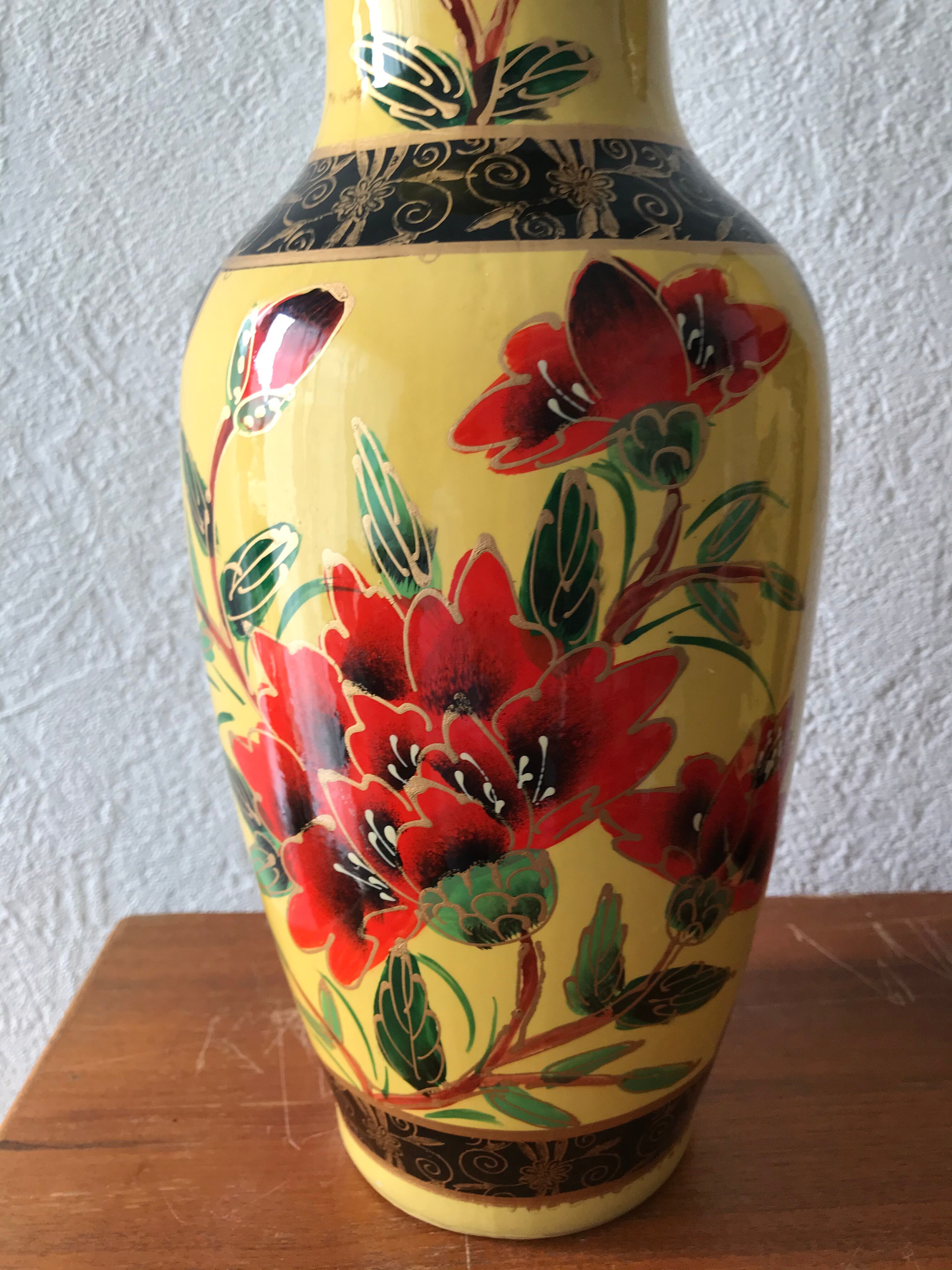 Pair of large Japanese vases