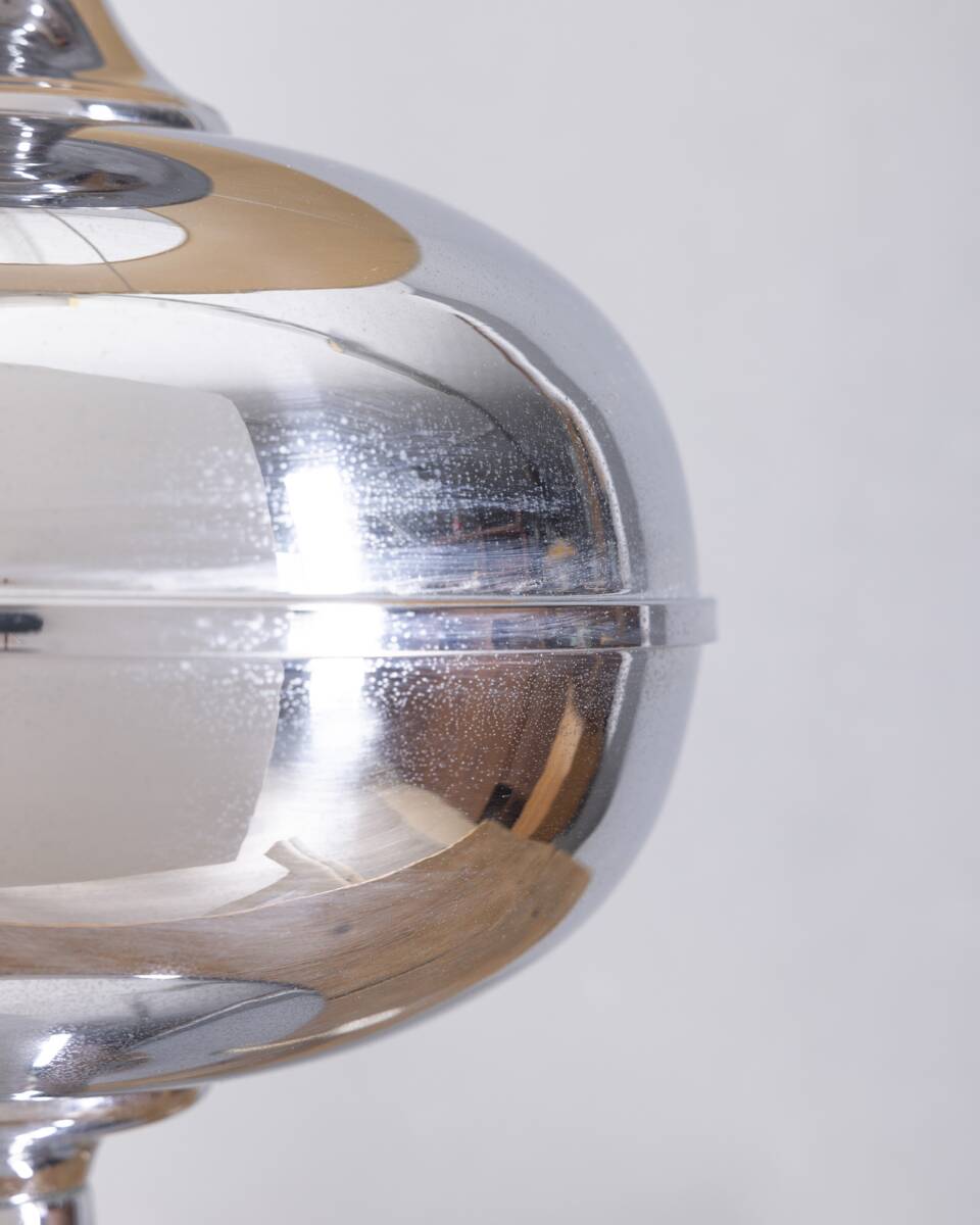 Large vintage 1970s table lamp in chromed metal, Italian design