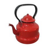 Red enamelled sheet metal kettle