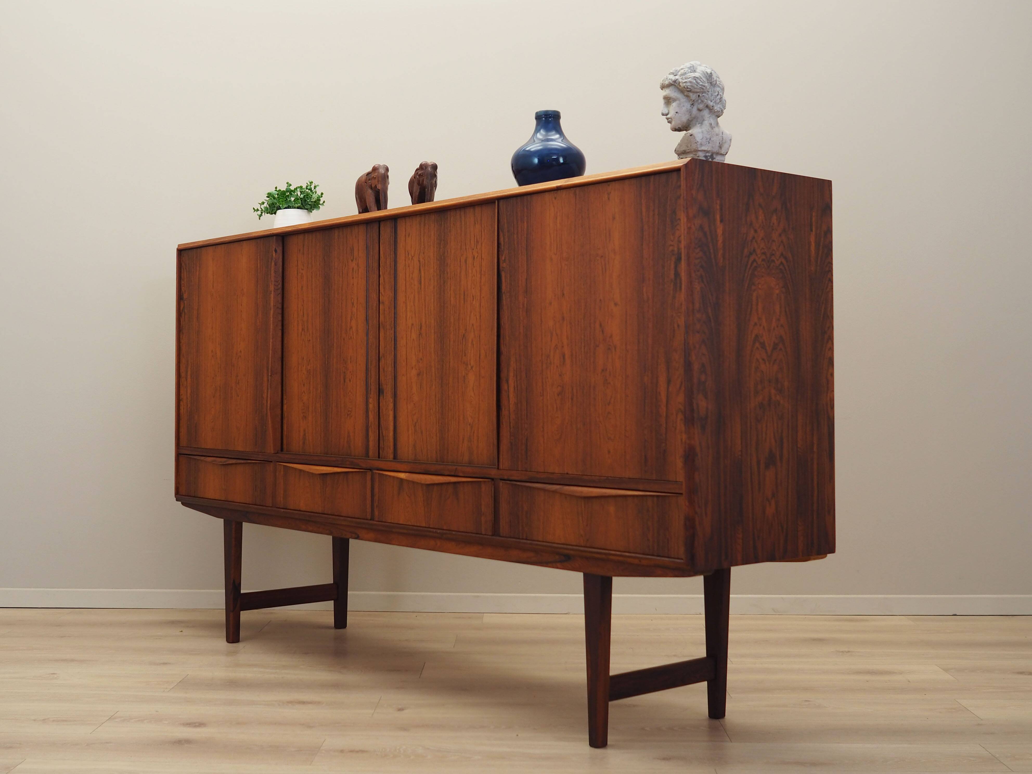 Enfilade en palissandre, design danois, années 1960, designer : EW Bach