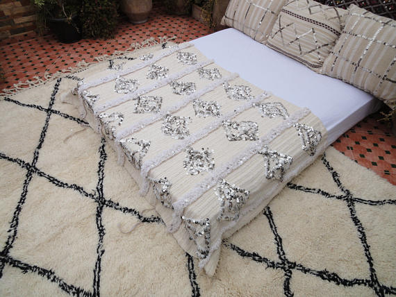 Beige Handira 190 x 118 cm