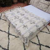 Beige Handira 190 x 118 cm