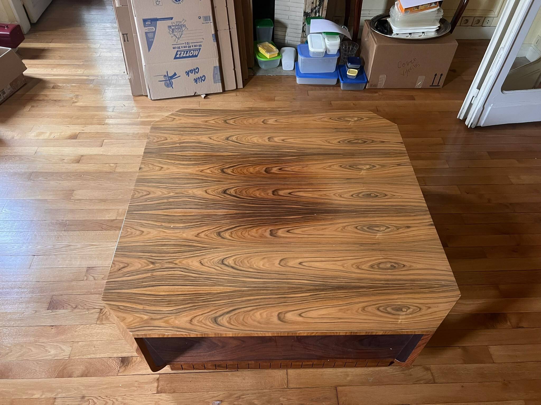Varnished coffee table in exotic wood