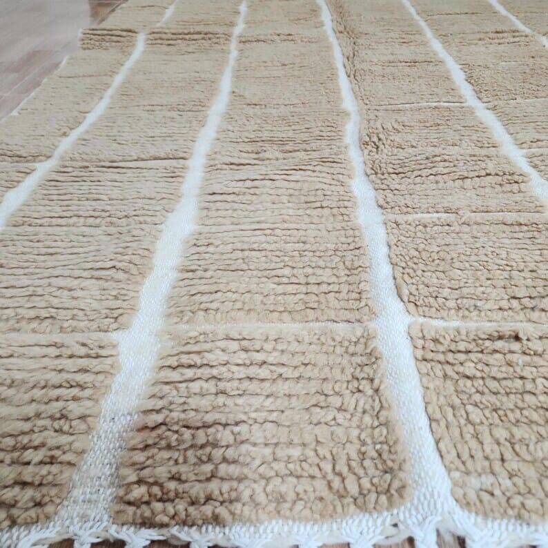 Handmade Beni Ouraine rug in natural wool, size 100 x 200 cm