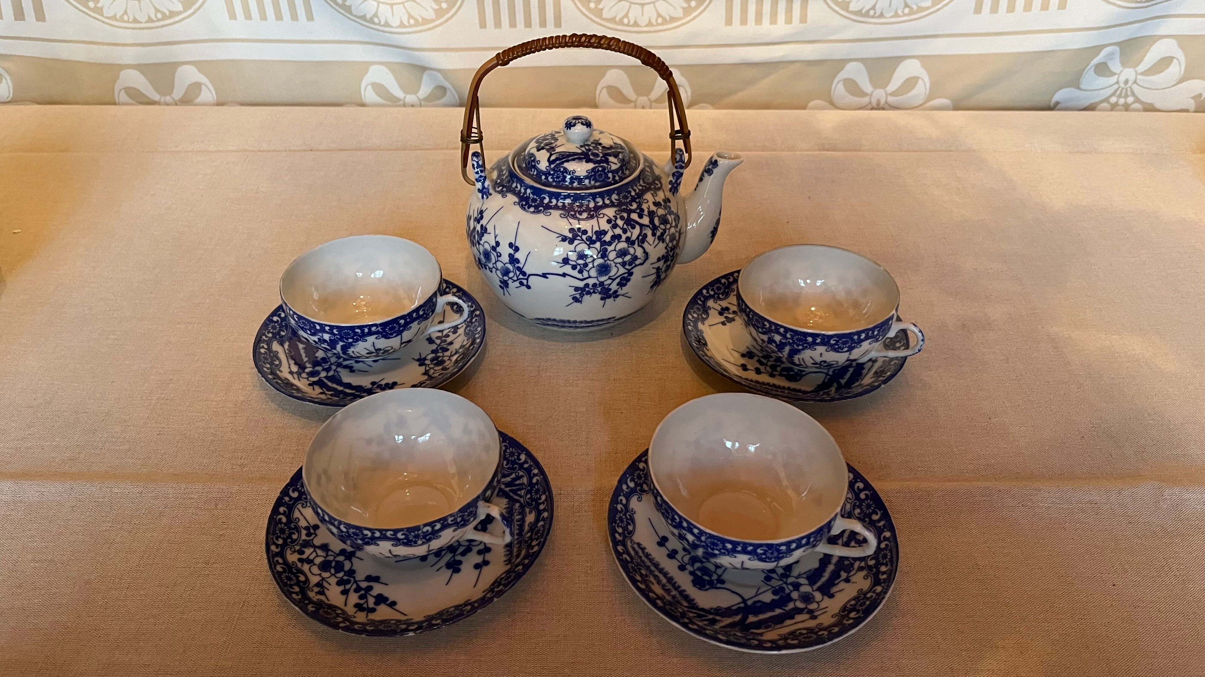Japanese tea service in fine porcelain