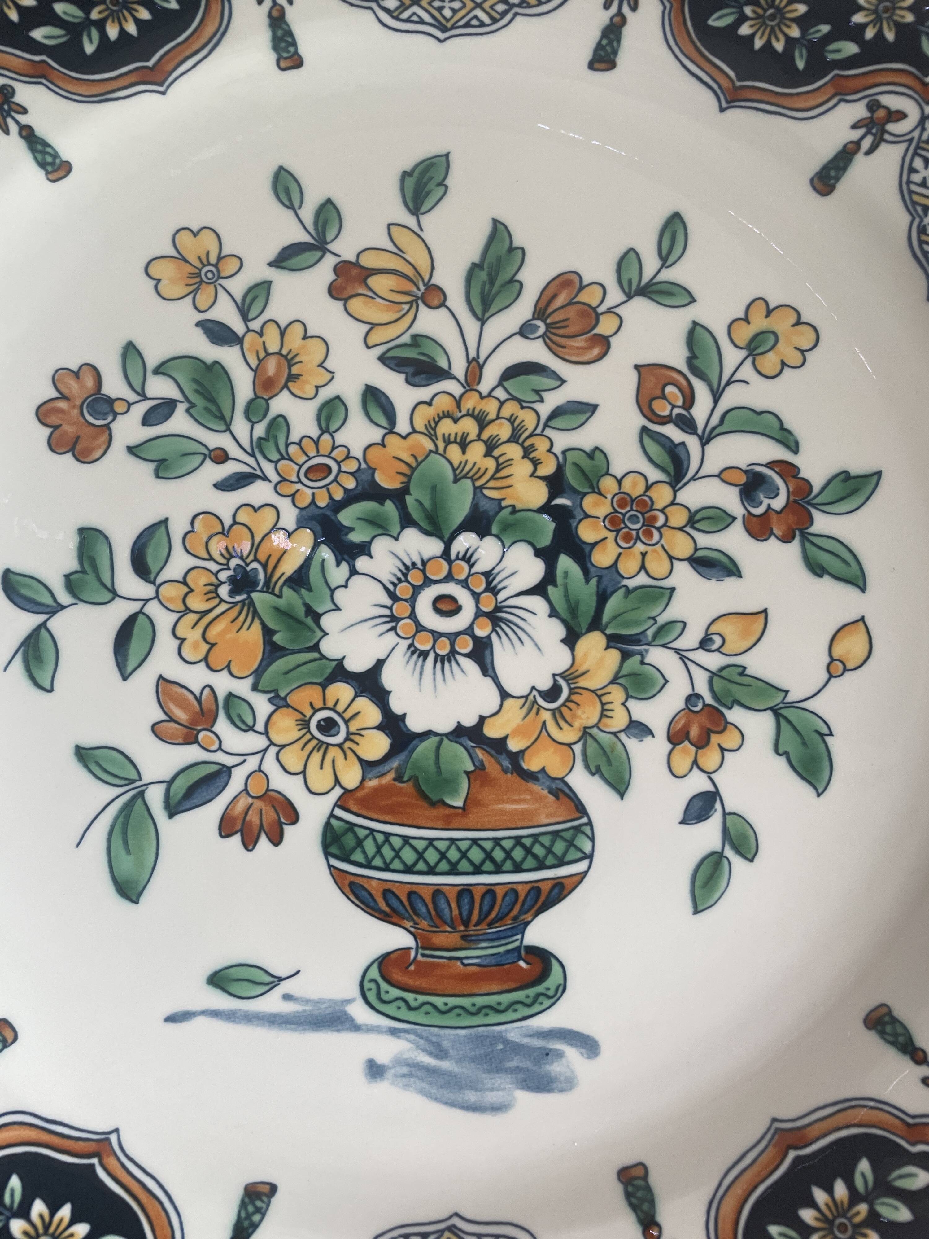 Large Villeroy & Boch dish
