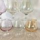 12 verres à pied colorés