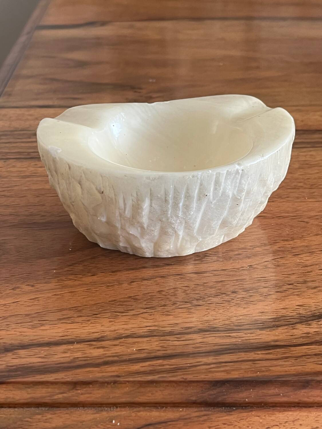 Vintage 1970s alabaster stone ashtray