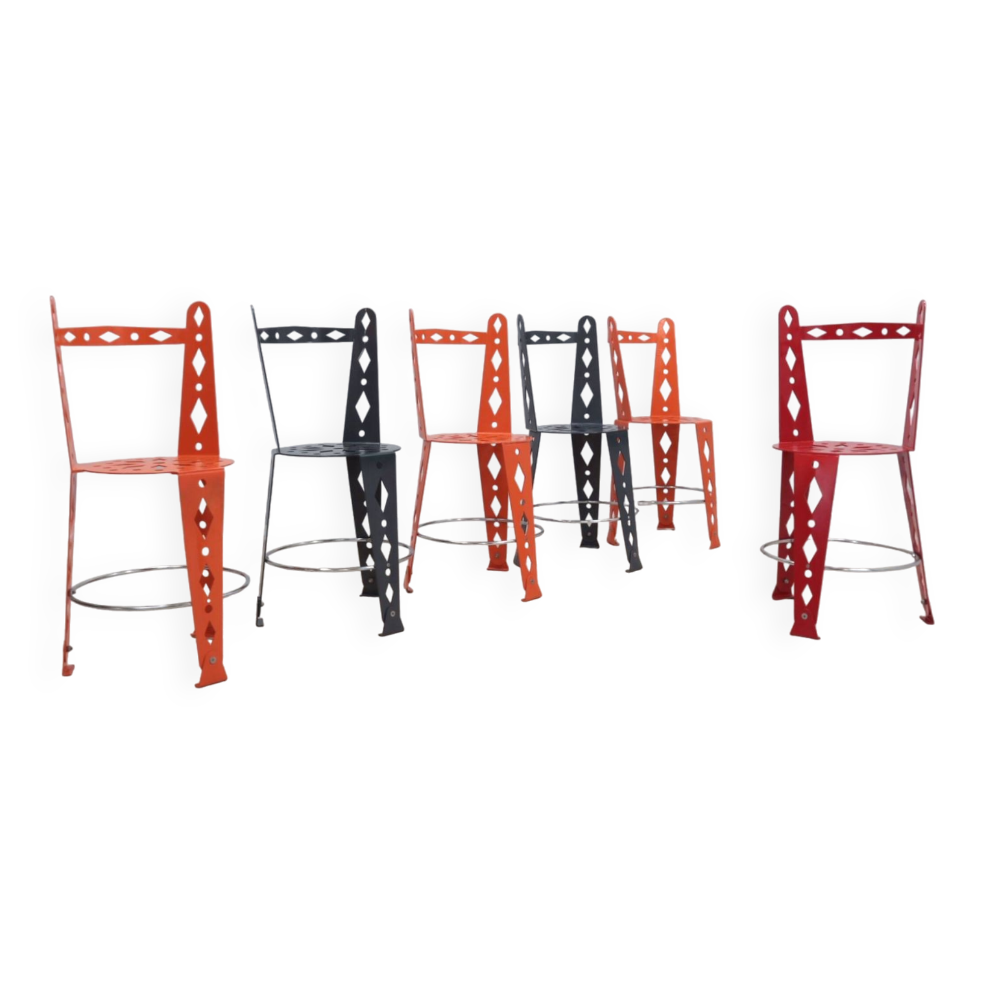Suite de 6 chaises post-modernes en métal laqué artifort années 2000