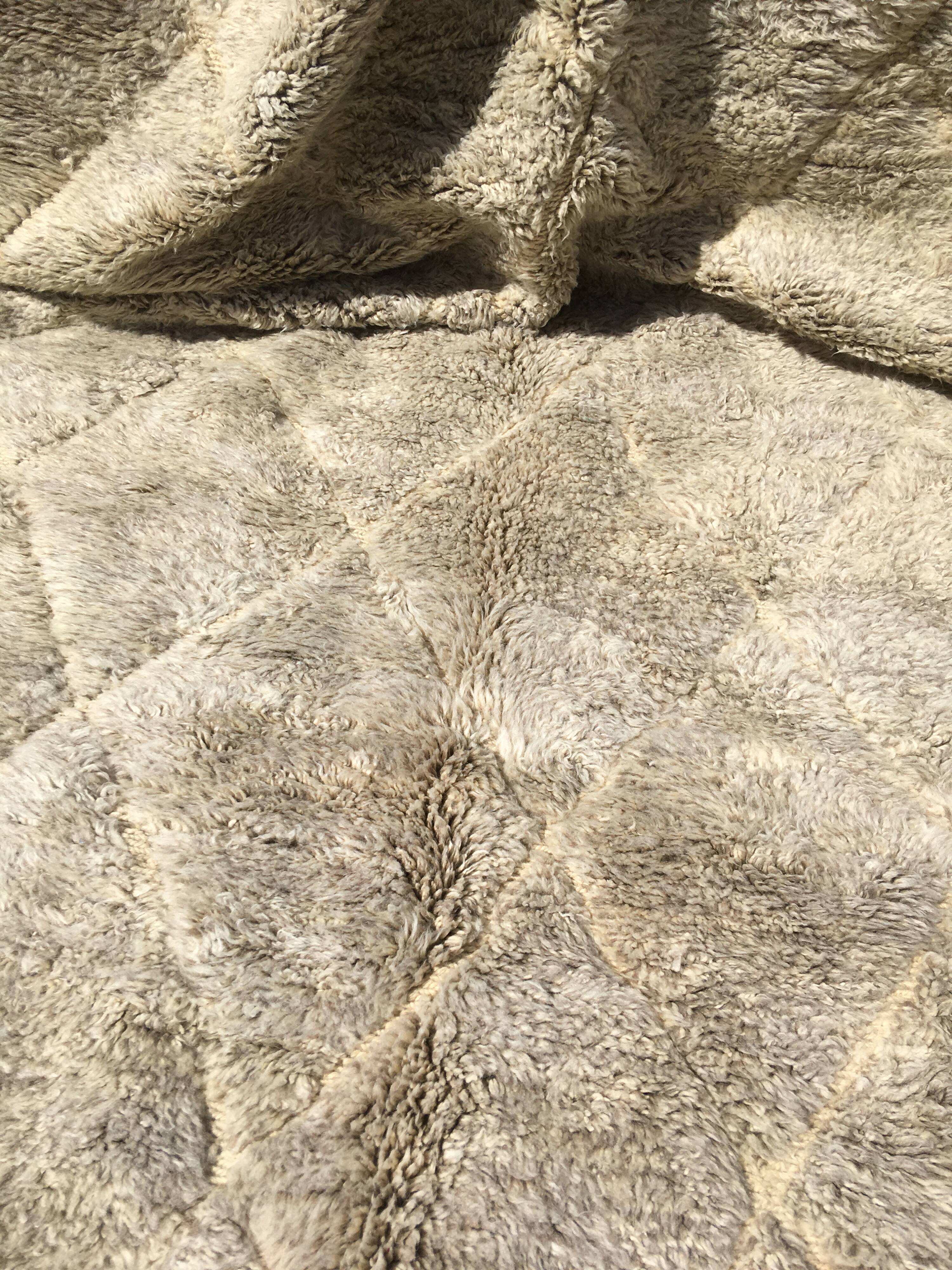 Exceptional Mrirt rug 310 x 210 cm