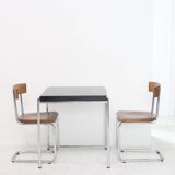 Bauhaus design table model Jean by Eileen Gray