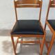 paire de chaises style scandinave, simili cuir noir