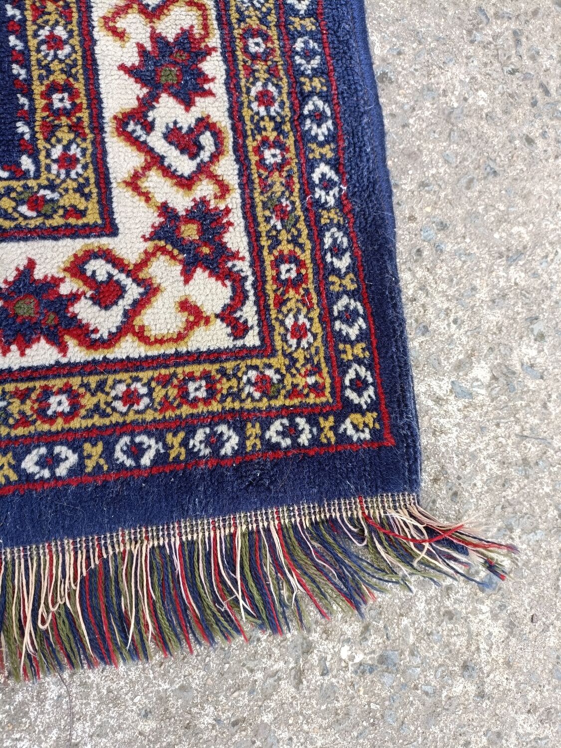 Handmade oriental Persian pattern rugs, beautiful colors
