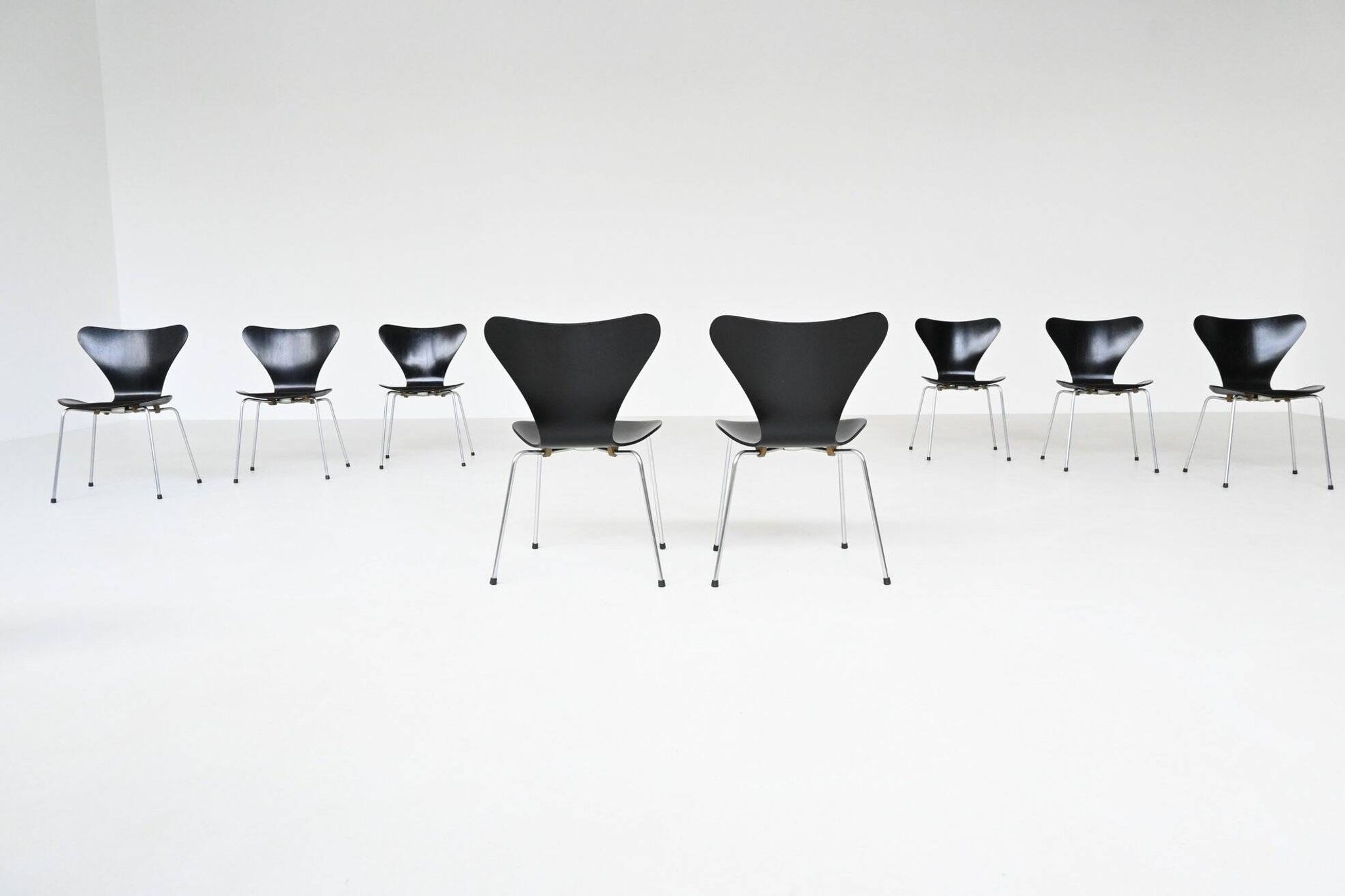 Chaises de salle à manger 'Butterfly' Arne Jacobsen 3107 Fritz Hansen Danemark 1967