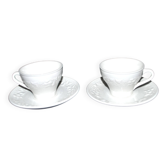 Set of 2 cups molded in opaque Sarreguemines earthenware