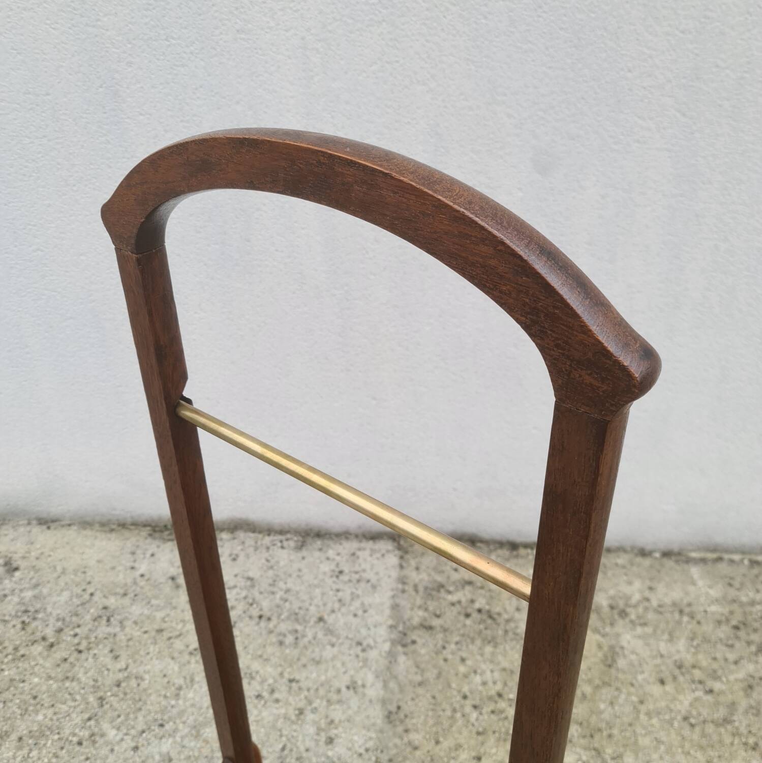 Valet, night, Old Art Deco