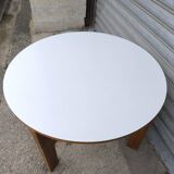 The Arcs dining table