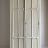 Armoire parisienne