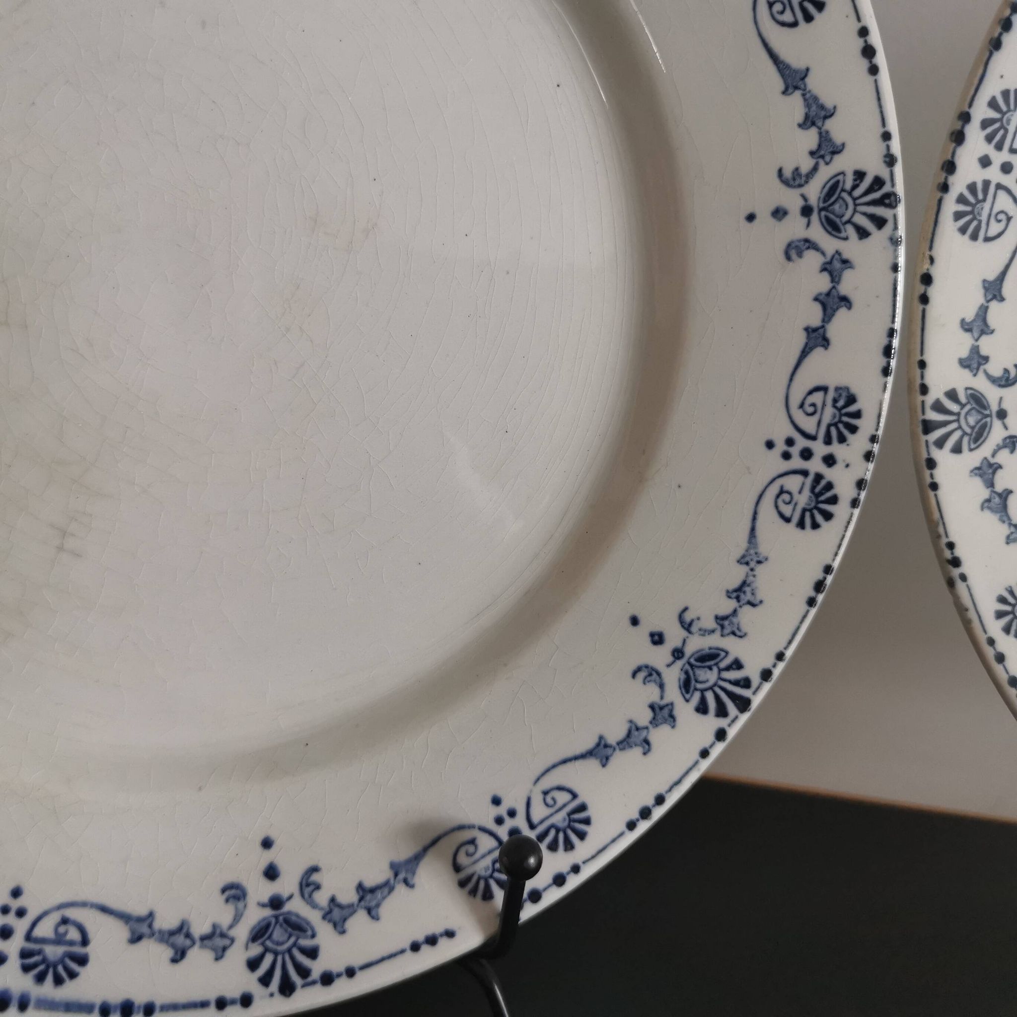 Old "Etruscan" flat plates in opaque porcelain from Gien Terre de Fer