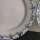 Assiettes ancienne plates " Etrusque " en porcelaine opaque de Gien Terre de Fer