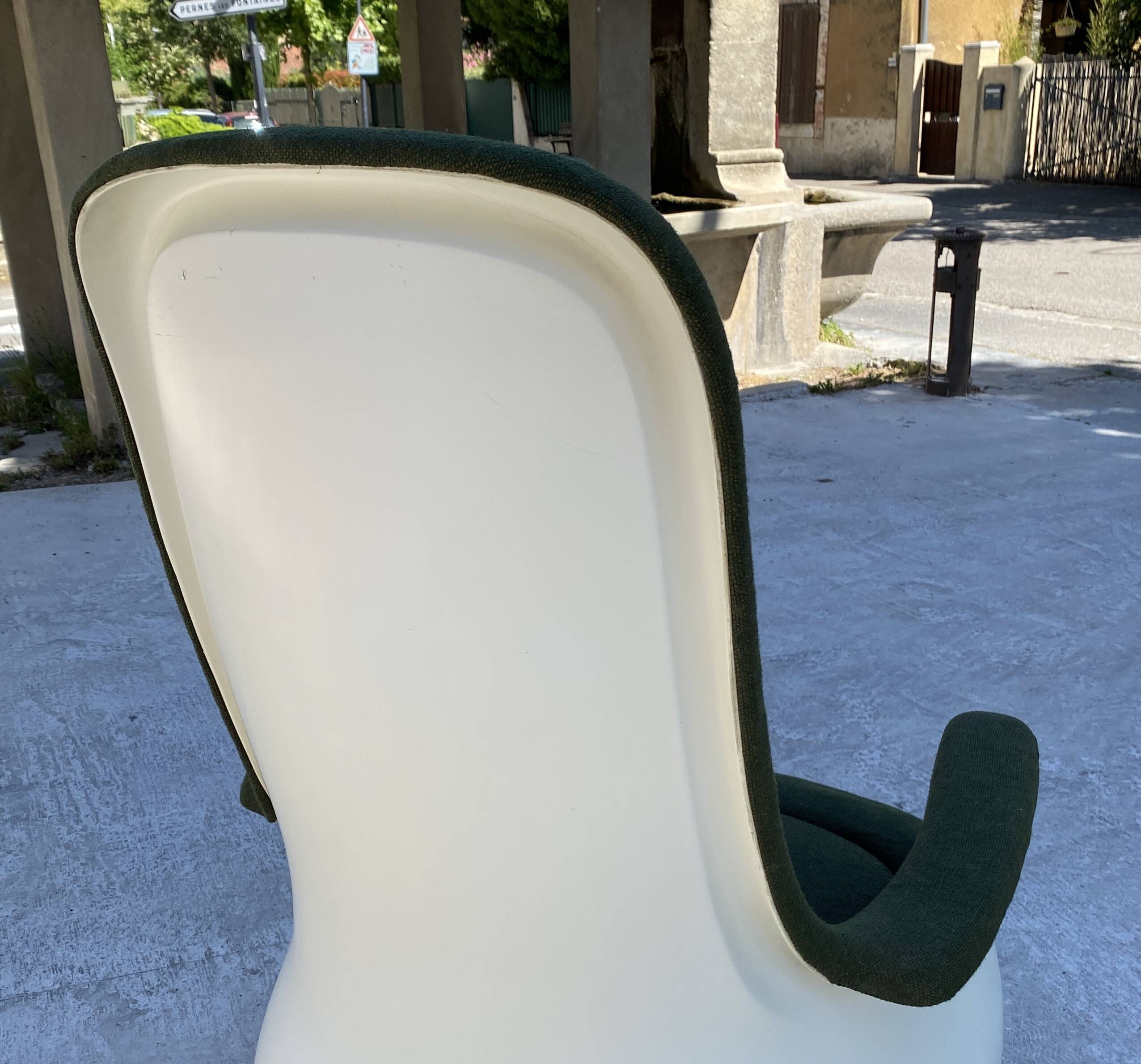 MARC HELD Rocking Chair – High Back