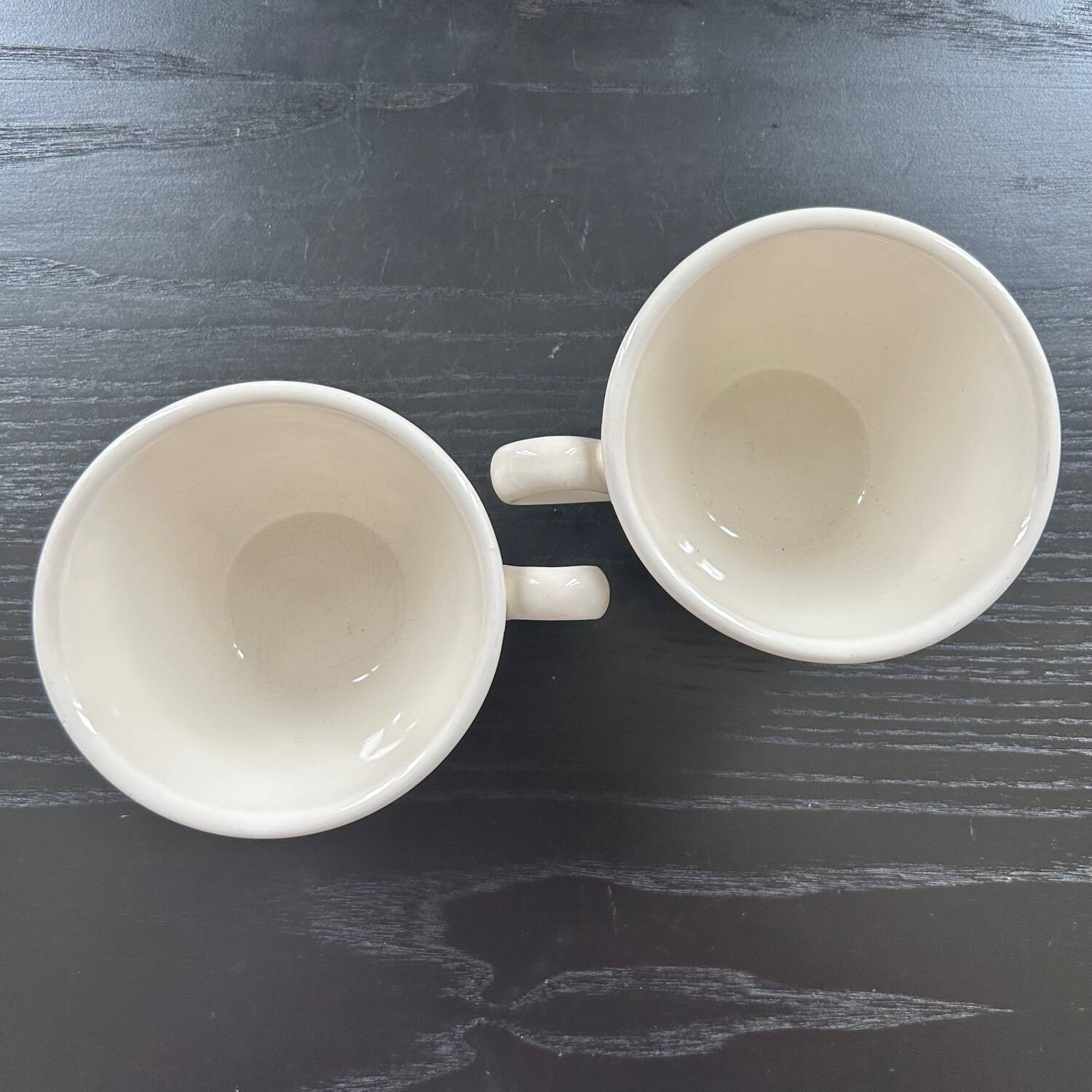 Pair of Basque decor cups